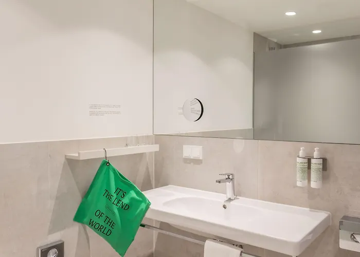 Lendhotel Готель Грац